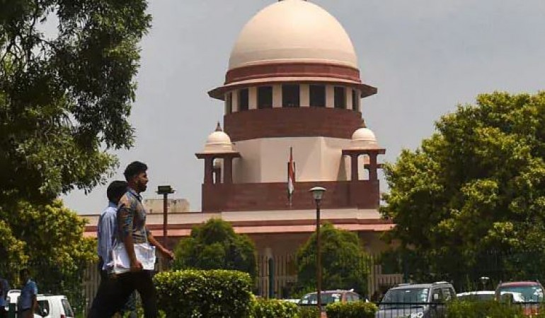 हाथरस का मामला: यूपी सरकार ने दिवंगत पीड़िता के अंतिम संस्कार को सही ठहराया, SC को बताया कारण